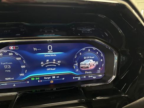 Used 2024 Chevrolet Silverado 1500 LT image 44