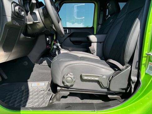 Certified 2025 Jeep Wrangler Unlimited Sport AWD/4WD image 12