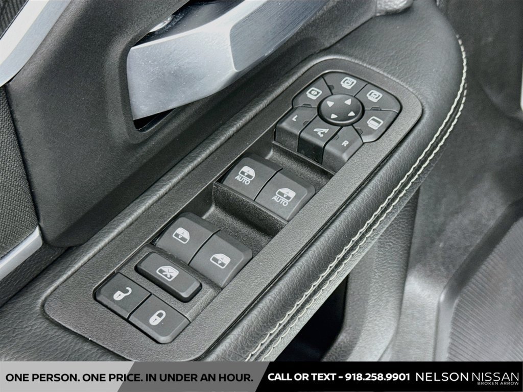 Used 2025 RAM 3500 Big Horn AWD/4WD image 18