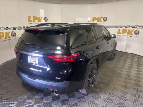 Used 2023 Chevrolet Traverse RS AWD/4WD image 7