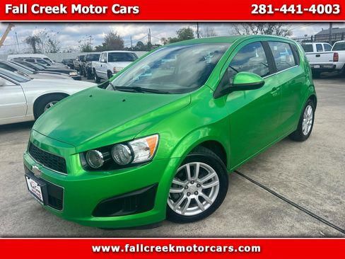Used 2016 Chevrolet Sonic LT w/ Fun and Sun Package image 1
