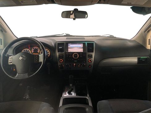 Used 2011 Nissan Armada SV image 19