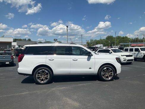New 2026 Ford Expedition King Ranch AWD/4WD image 4