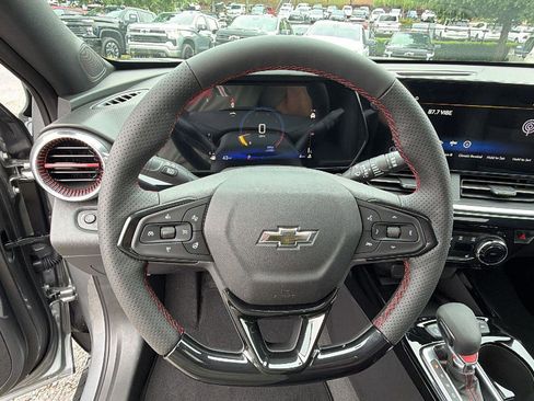 New 2026 Chevrolet Trax RS FWD image 20