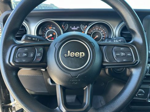 Used 2023 Jeep Wrangler Sport image 13