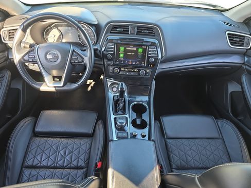 Used 2021 Nissan Maxima Platinum w/ Sport Mat Group image 9