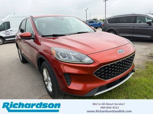 Used 2020 Ford Escape SE AWD/4WD image 1