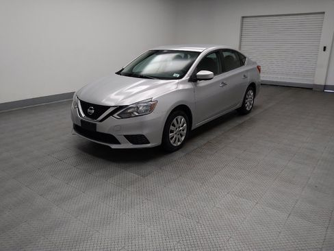 Used 2016 Nissan Sentra S FWD image 2