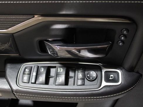 Used 2022 RAM 2500 Limited image 18