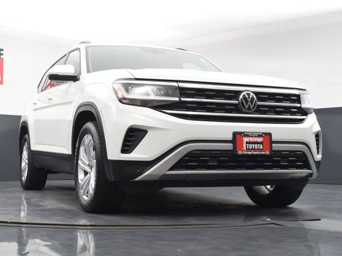 Used 2023 Volkswagen Atlas SE AWD/4WD image 35