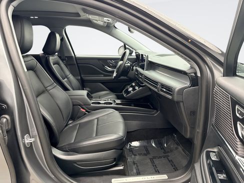 Used 2022 Lincoln Corsair AWD w/ Premium Package image 19
