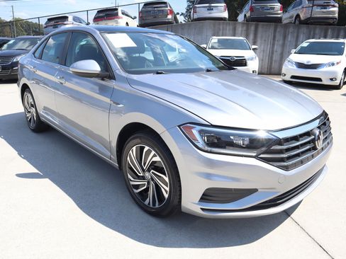 Used 2020 Volkswagen Jetta SEL image 9
