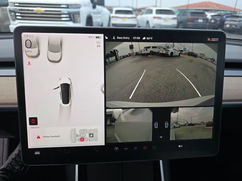 Used 2019 Tesla Model 3 Standard Range image 7