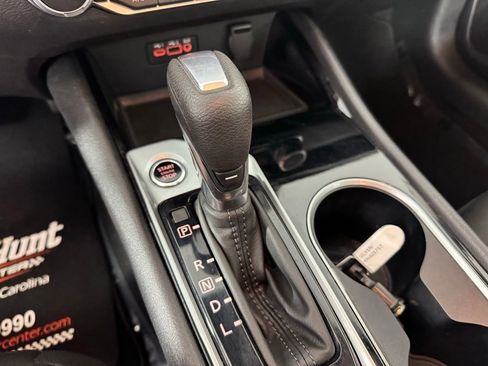 Used 2024 Nissan Altima 2.5 SV image 15