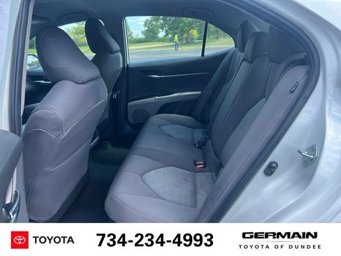 Used 2022 Toyota Camry LE FWD image 17
