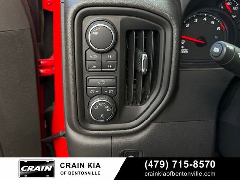Used 2025 Chevrolet Silverado 1500 Custom Trail Boss AWD/4WD image 13