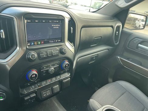 Used 2021 Chevrolet Silverado 1500 LT image 13