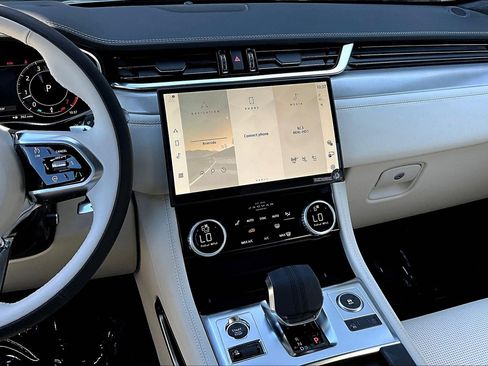 New 2026 Jaguar F-PACE R-Dynamic S image 7