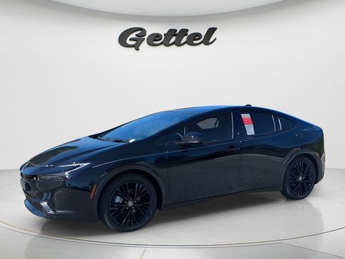 New 2026 Toyota Prius Plug-In Hybrid FWD image 18