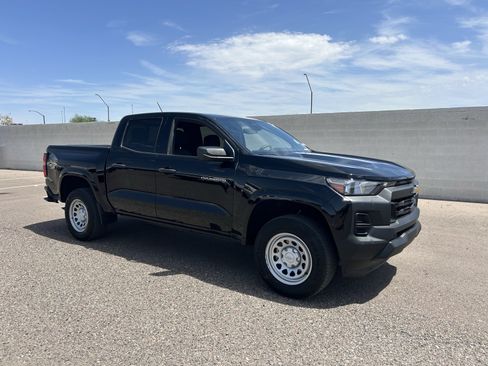 Used 2025 Chevrolet Colorado W/T RWD image 7