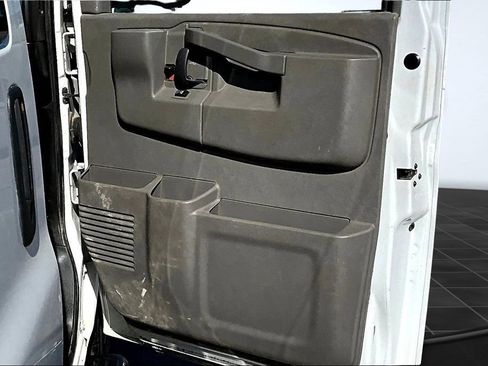 Used 2019 Chevrolet Express 3500 LT w/ LT Preferred Equipment Group image 24