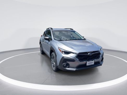 Used 2025 Subaru Crosstrek 2.0i Premium image 2
