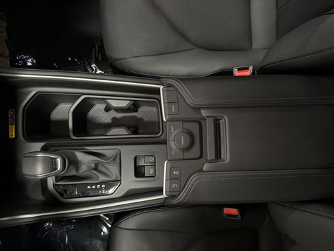 Used 2025 Toyota Grand Highlander FWD image 20