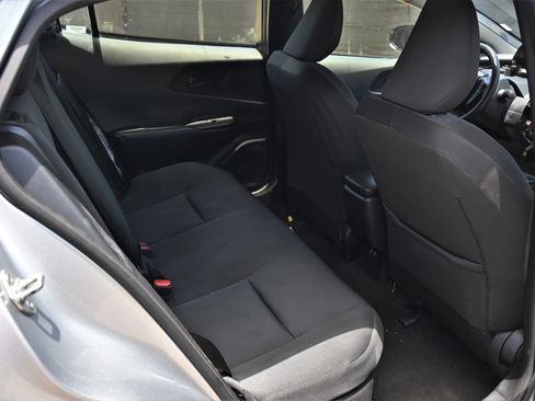 Used 2024 Toyota Prius LE FWD image 12