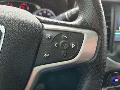 Used 2023 GMC Acadia SLE w/ Driver Convenience Package image 24