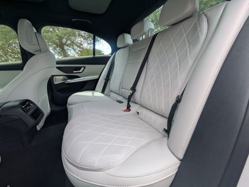 New 2026 Mercedes-Benz E 350 Sedan image 12