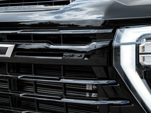 Used 2024 Chevrolet Silverado 2500 LT w/ Midnight Edition image 49