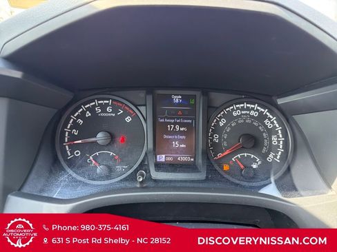 Used 2022 Toyota Tacoma SR image 25