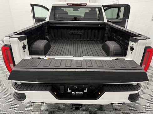 Used 2023 GMC Sierra 1500 AT4 image 35