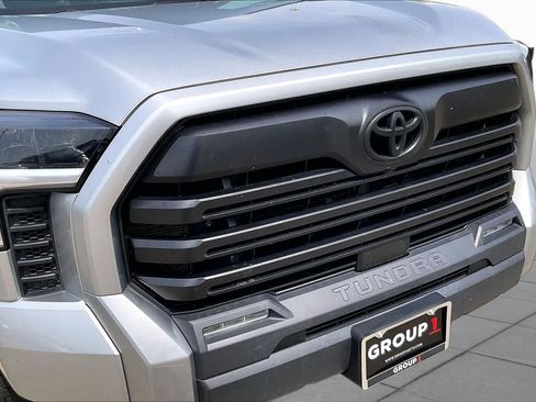 Used 2022 Toyota Tundra SR5 AWD/4WD image 28