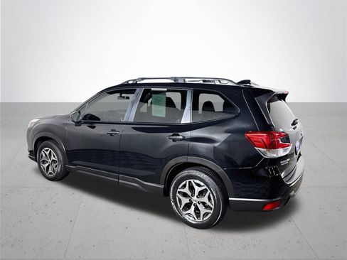 Used 2023 Subaru Forester Premium AWD/4WD image 8