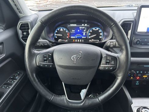 Used 2022 Ford Bronco Sport Outer Banks w/ Tech Package AWD/4WD image 11