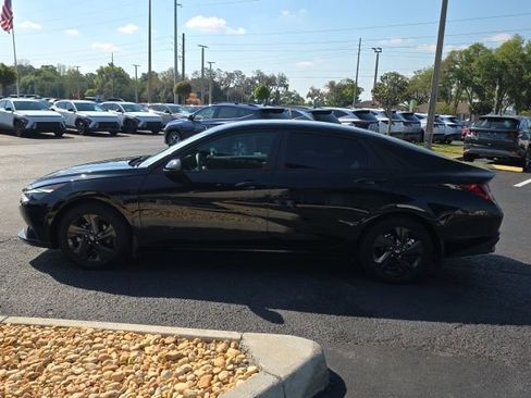 Certified 2023 Hyundai Elantra SEL w/ Cargo Package image 17