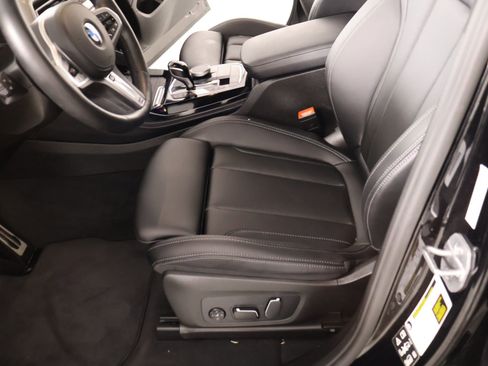 Used 2025 BMW X4 xDrive30i image 12