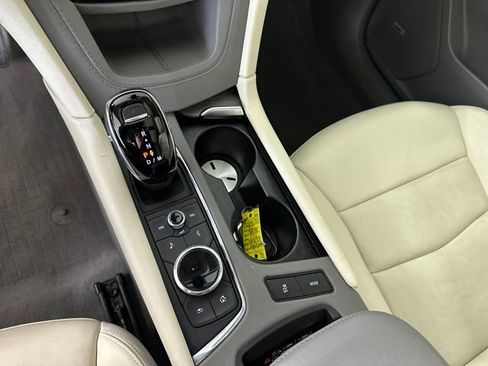 Used 2021 Cadillac XT6 Premium Luxury w/ LPO, Floor Liner Package image 20