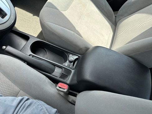 Used 2011 Nissan Sentra 2.0 image 15