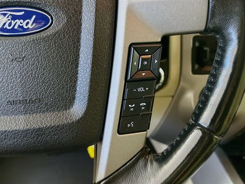 Used 2017 Ford Expedition Limited w/ Equipment Group 301A RWD image 27