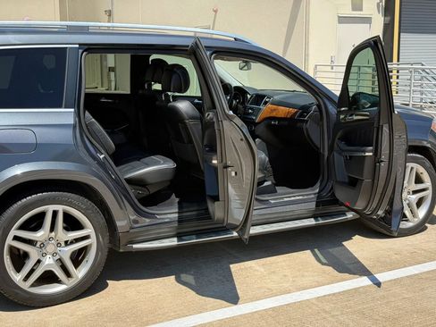 Used 2013 Mercedes-Benz GL 550 4MATIC image 20