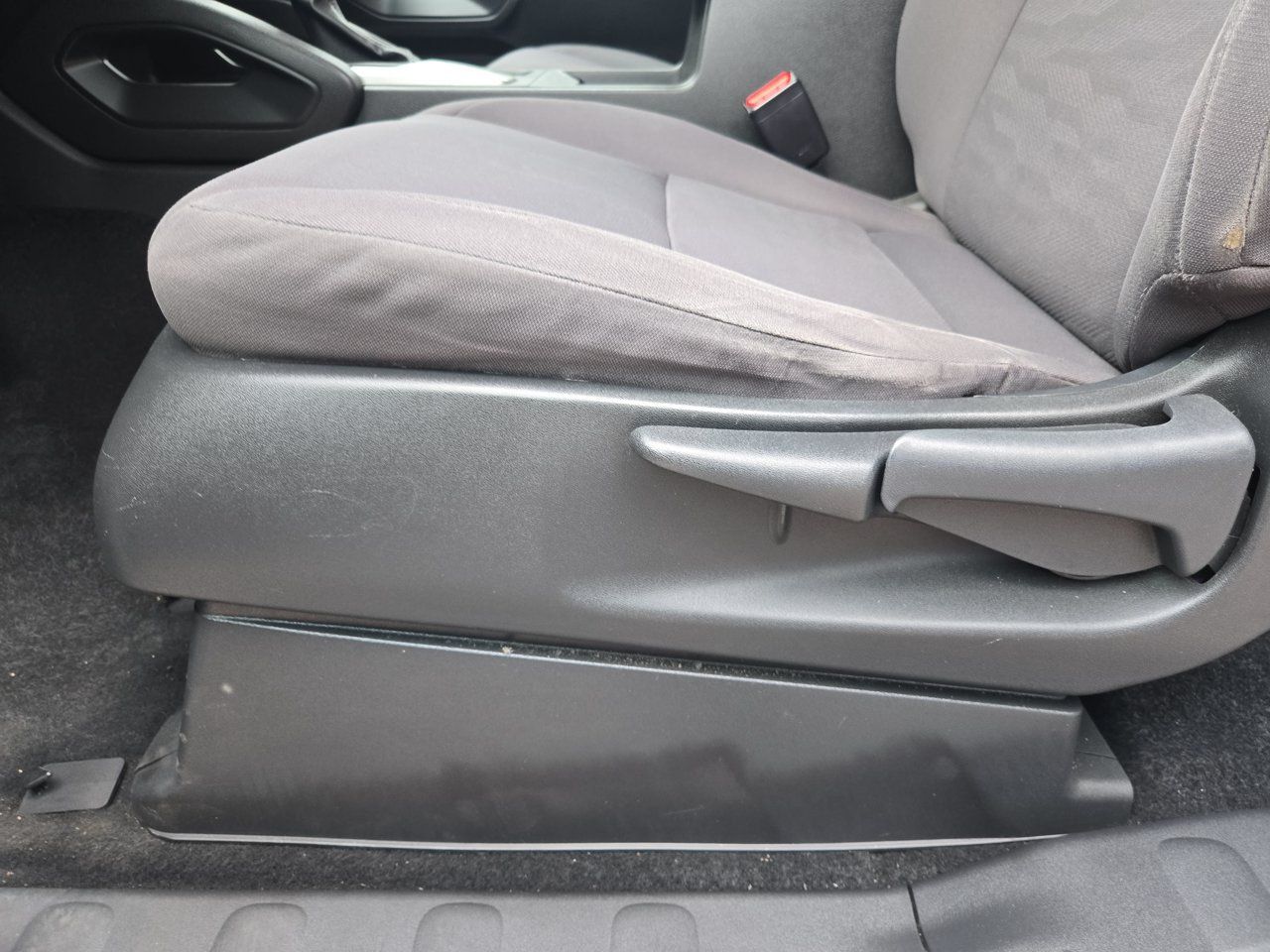 Used 2024 Nissan Frontier S RWD image 21