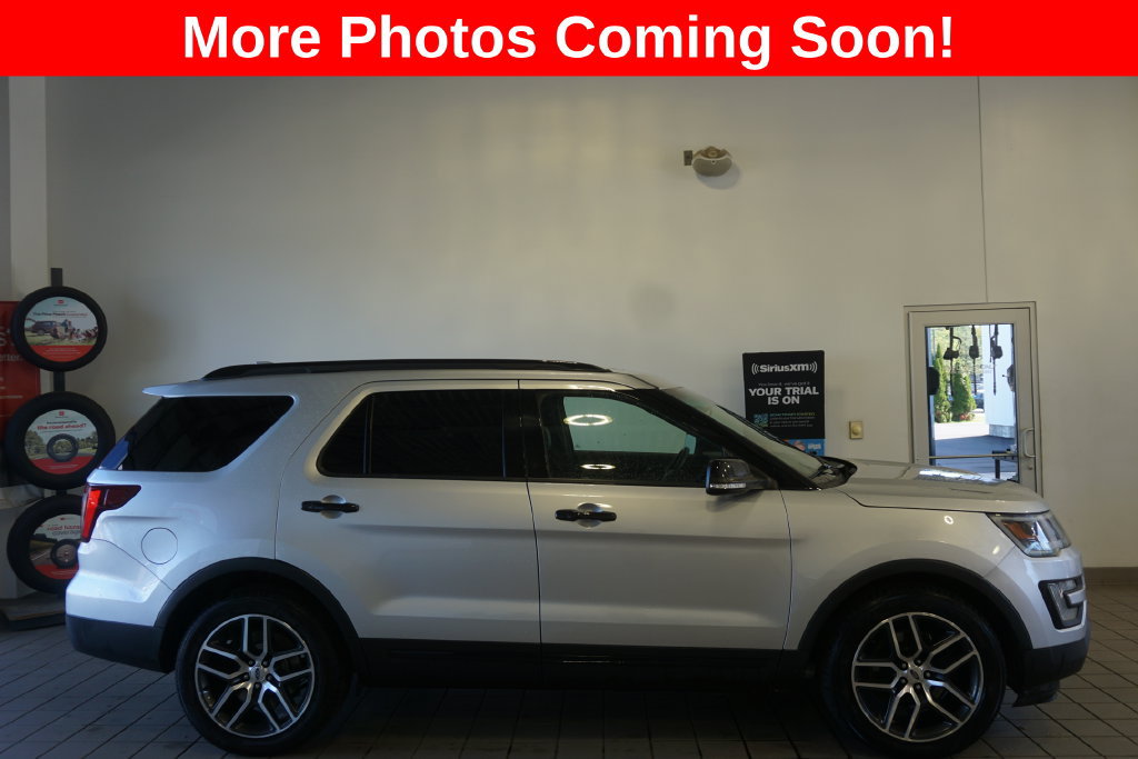 Used 2016 Ford Explorer Sport w/ Equipment Group 401A AWD/4WD image 2