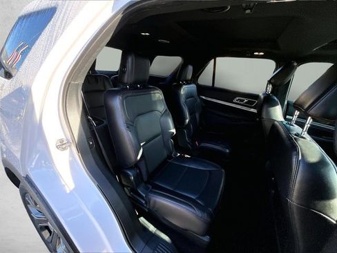 Used 2018 Ford Explorer Sport w/ Ford Safe & Smart Package image 29