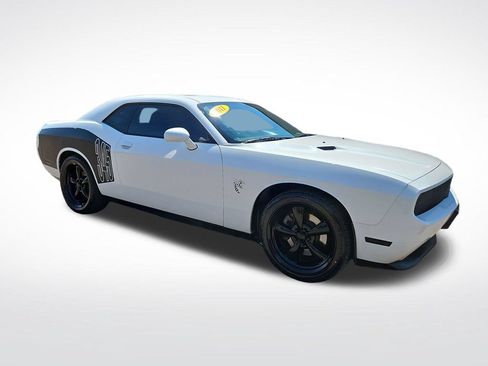 Used 2011 Dodge Challenger R/T RWD image 6
