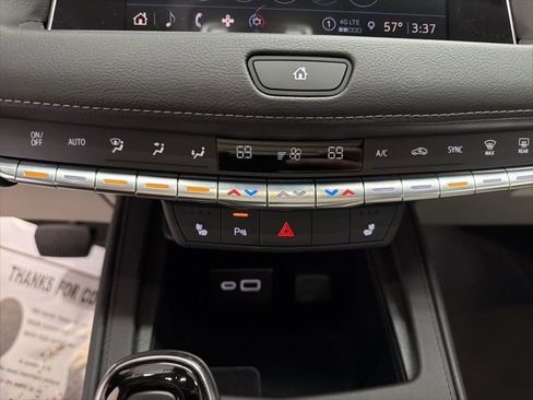 Certified 2023 Cadillac XT4 Luxury w/ Cold Weather Package image 11