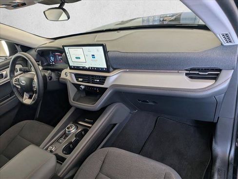 Used 2025 Ford Explorer Active RWD image 21