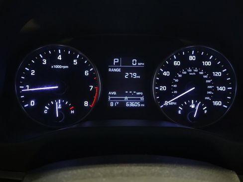 Used 2017 Hyundai Elantra SE image 23