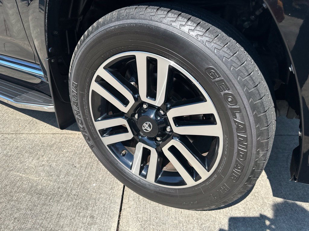 Used 2016 Toyota 4Runner Limited AWD/4WD image 12